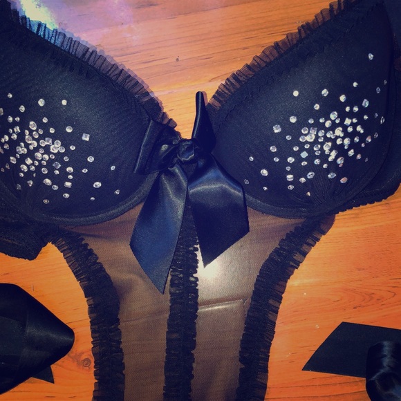 🚫🚫sold🚫Victoria’s Secret lingerie - Picture 2 of 3